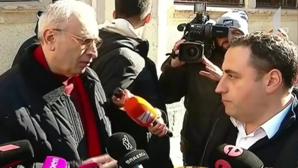 საპროტესტო აქცია პარლამენტთან 