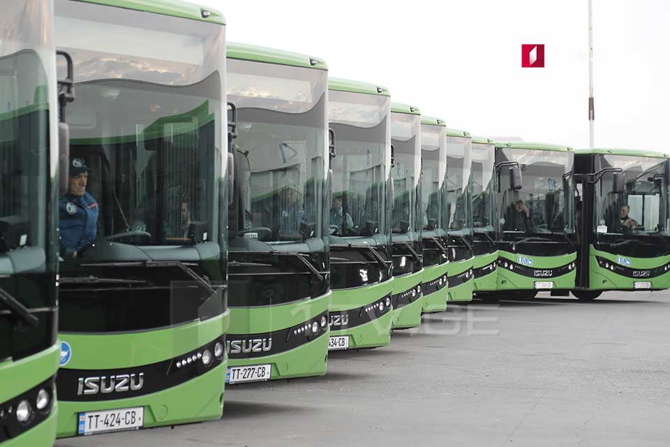ახალი ავტობუსები ხვალიდან ოთხ, 13 თებერვლიდან კი კიდევ ხუთ მარშრუტზე გადანაწილდება