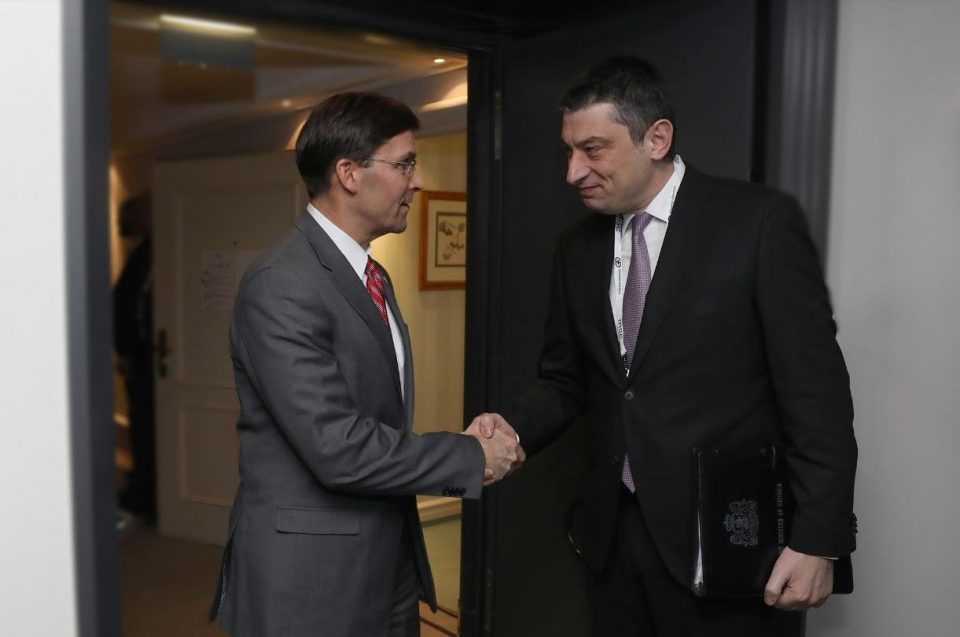 გიორგი გახარიამ და პენტაგონის ხელმძღვანელმა აშშ-საქართველოს წარმატებულ თანამშრომლობაზე ისაუბრეს