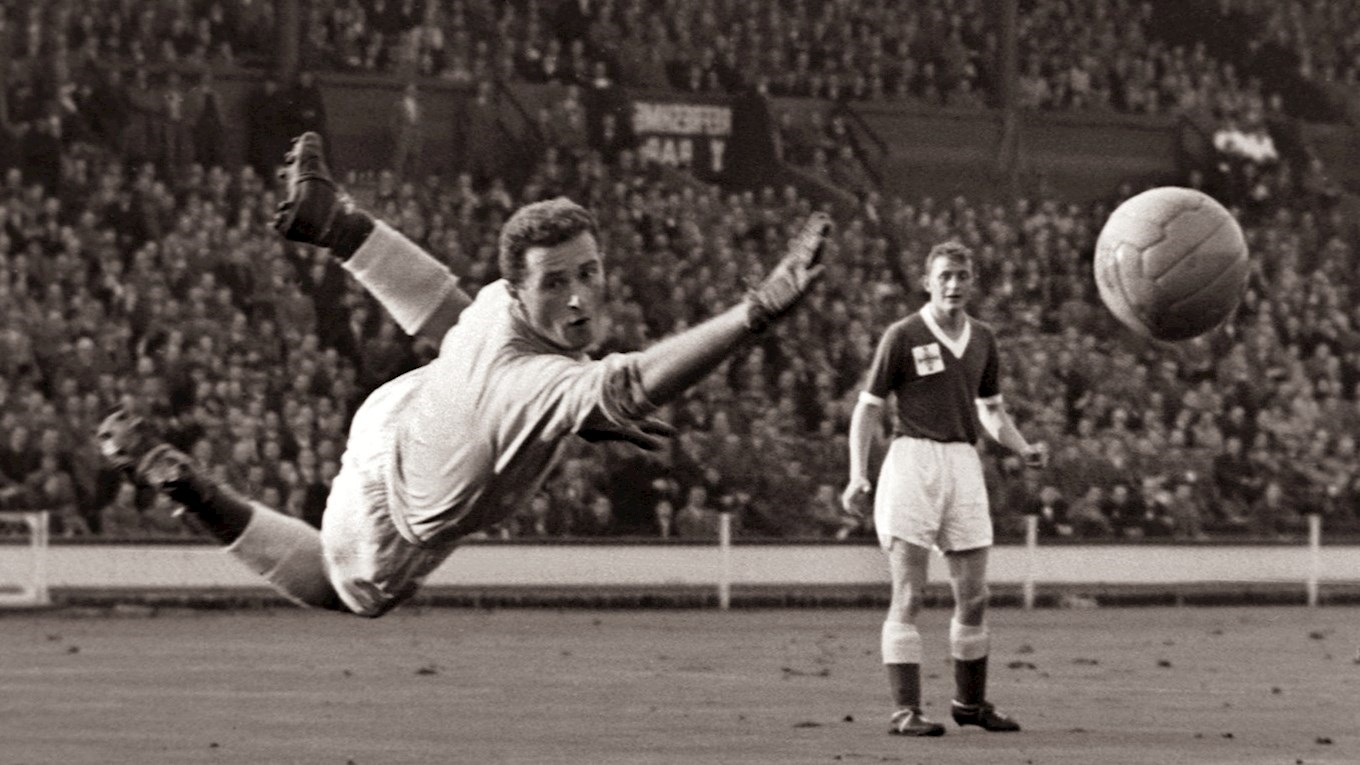 Mandatory Credit: Photo by Colorsport/REX/Shutterstock (3121237a)
Harry Gregg (Ireland and Doncaster Rovers) later played for Manchester United England v Northern Ireland Wembley 06/11/1957 England 2 Northern Ireland 3
Sport