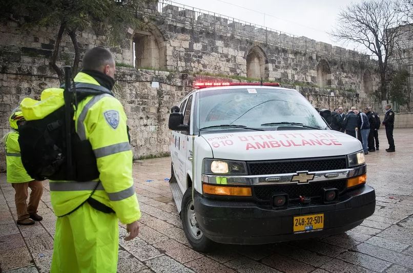 იერუსალიმში პოლიციამ ცივი იარაღით თავდასხმა აღკვეთა