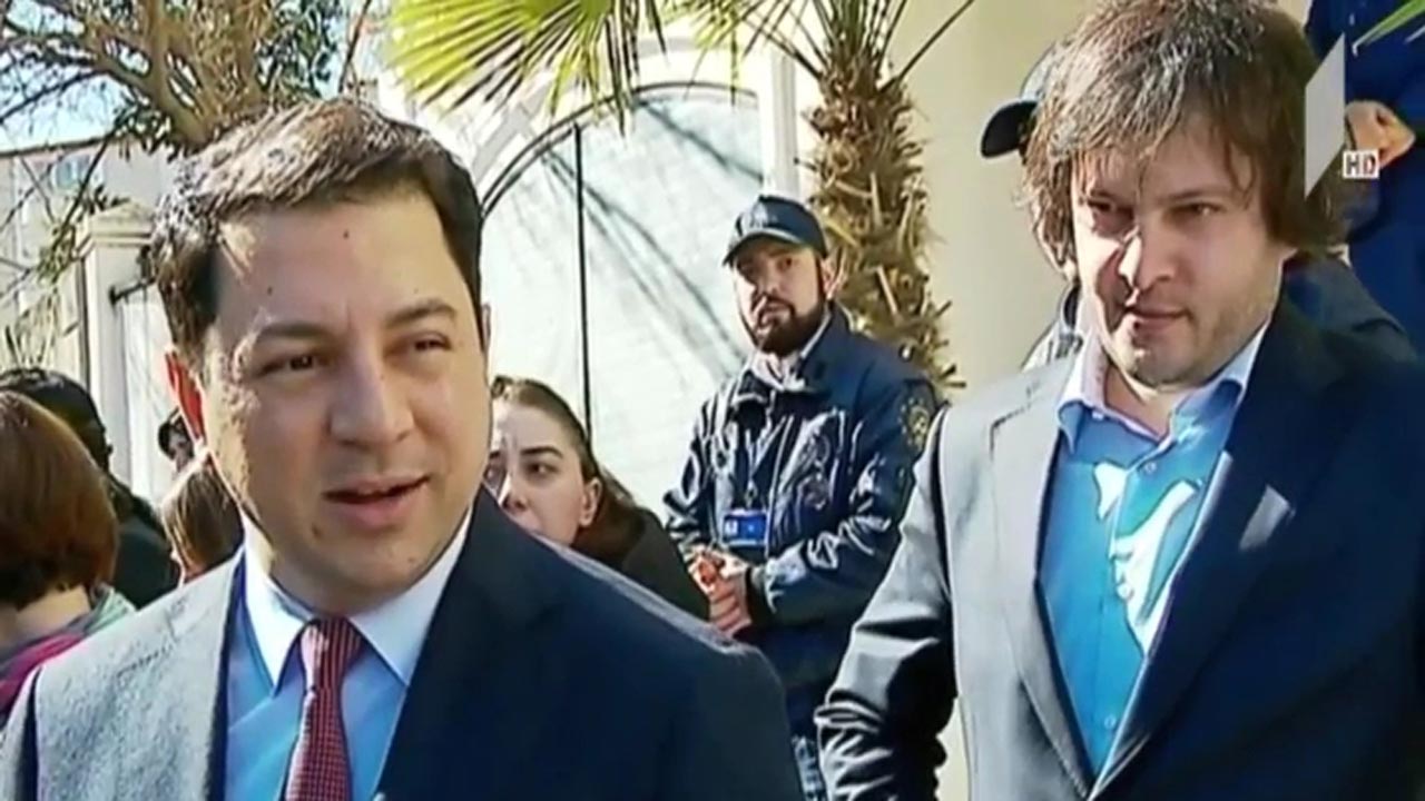 ხელისუფლებისა და ოპოზიციის შეხვედრა დიპლომატებთან 