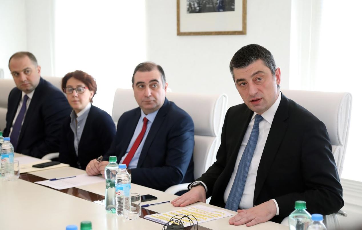 გიორგი გახარია ჯანდაცვის სამინისტროს, სამედიცინო პერსონალს, მესაზღვრეებს, მებაჟეებს, მოქალაქეებს მადლობას უხდის