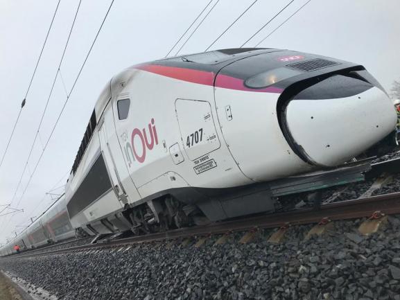 საფრანგეთში ჩქაროსნული მატარებელი რელსებიდან გადავიდა, დაშავდა 20 ადამიანი
