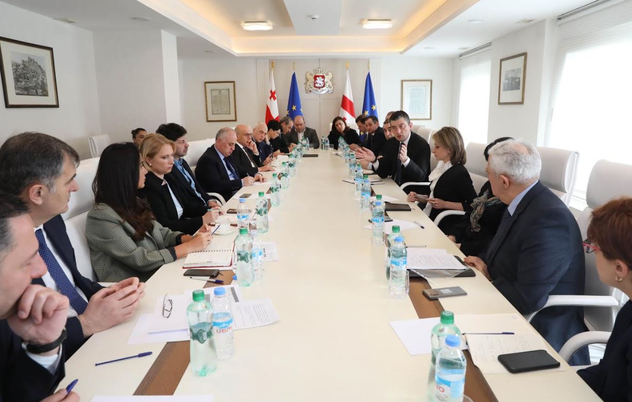 მაღალი რისკის ქვეყნებიდან საქართველოში შემომსვლელი მოქალაქე ვალდებული იქნება, წარმოადგინოს კორონავირუსზე შემოწმების ცნობა ან გაიაროს კარანტინი