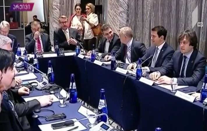 საარჩევნო სისტემაზე საკონსტიტუციო ცვლილებების მიღების ვადა იწურება