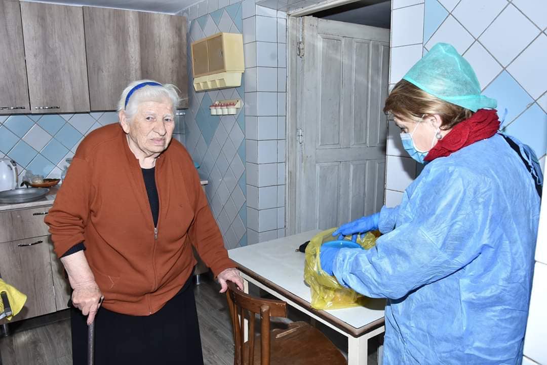 იმერეთის რეგიონში გადამზადებული მოხალისეები საჭიროების მქონე მოქალაქეებს ეხმარებიან