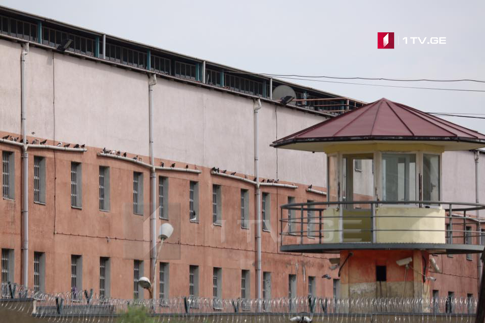 კორონავირუსის პრევენციის მიზნით, პენიტენციური დაწესებულებების 780 თანამშრომელი მომდევნო კვირის განმავლობაში საპატიმროების შენობებში იცხოვრებს