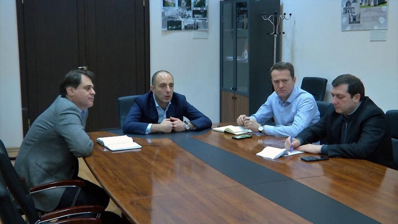 მიხეილ ნინუამ საზღვარგარეთ საქართველოს საკონსულო დაწესებულებების ხელმძღვანელებთან ვიდეოკონფერენცია გამართა