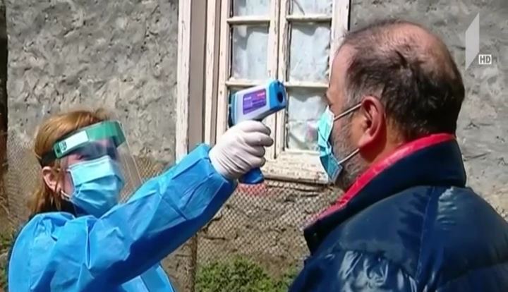 ლენტეხში, კარანტინის ტერიტორიაზე, მოსახლეობის სამედიცინო შემოწმება გრძელდება