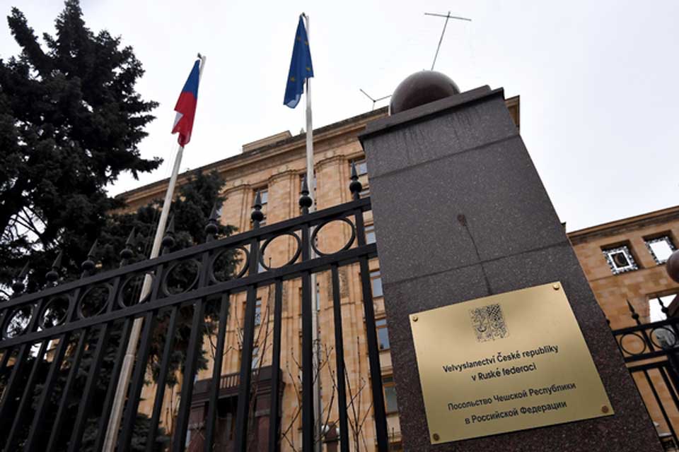 ჩეხეთი რუსეთში მომუშავე დიპლომატების დასაცავად უსაფრთხოების სამსახურის თანამშრომლებს გააგზავნის