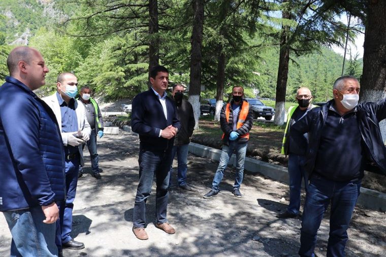 რაჭა-ლეჩხუმისა და ქვემო სვანეთის მხარეში ინფრასტრუქტურული პროექტების სამუშაოები განახლდა