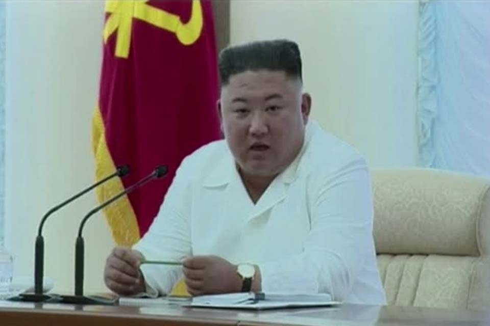 ჩრდილოეთ კორეის ლიდერი პოლიტბიუროზე პირბადის გარეშე მივიდა