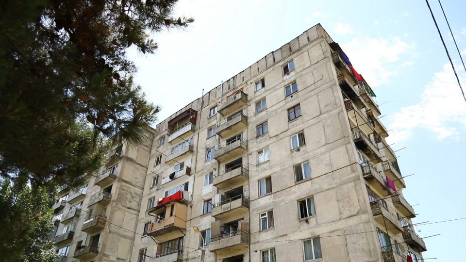 „თბილისი ენერჯის“ ინფორმაციით, თბილისში ერთ დღეში აფეთქებას სამი კორპუსი გადაურჩა [ვიდეო]