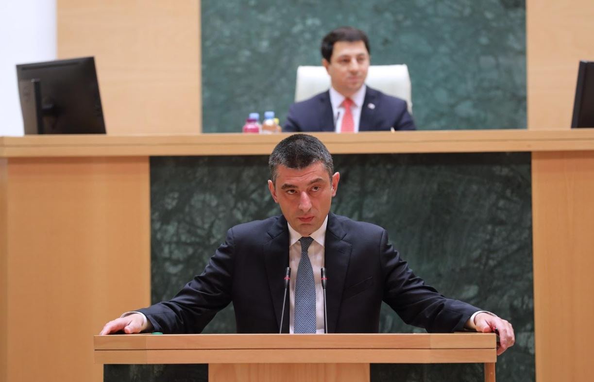 გიორგი გახარიამ ფარულ ჩანაწერებზე ეკა ბესელიას უპასუხა - მსგავსი დანაშაული კატეგორიულად მიუღებელია, ჩვენი ვალდებულებაა, მივყვეთ ბოლომდე, არ დავტოვოთ სივრცე სპეკულირებისთვის