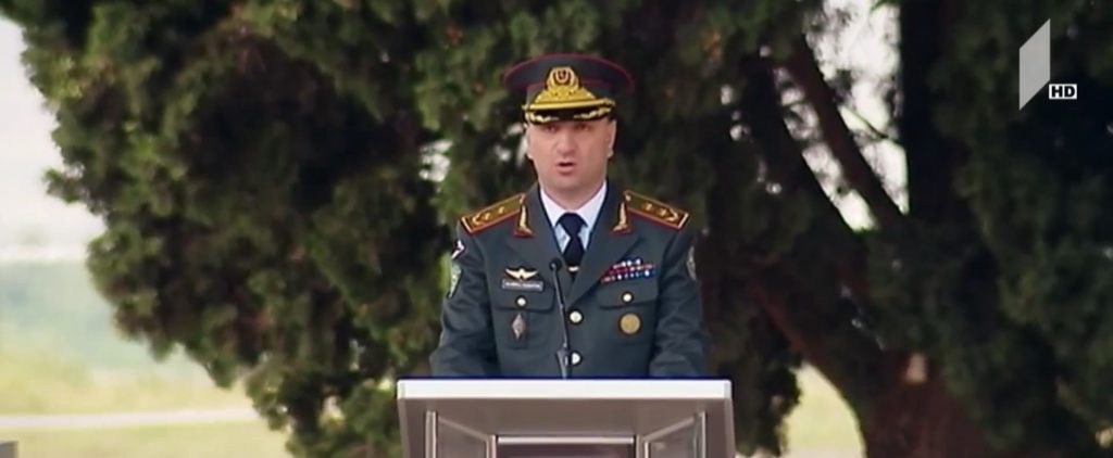 თავდაცვის ძალების ხელმძღვანელის უფლებამოსილების გადაბარება