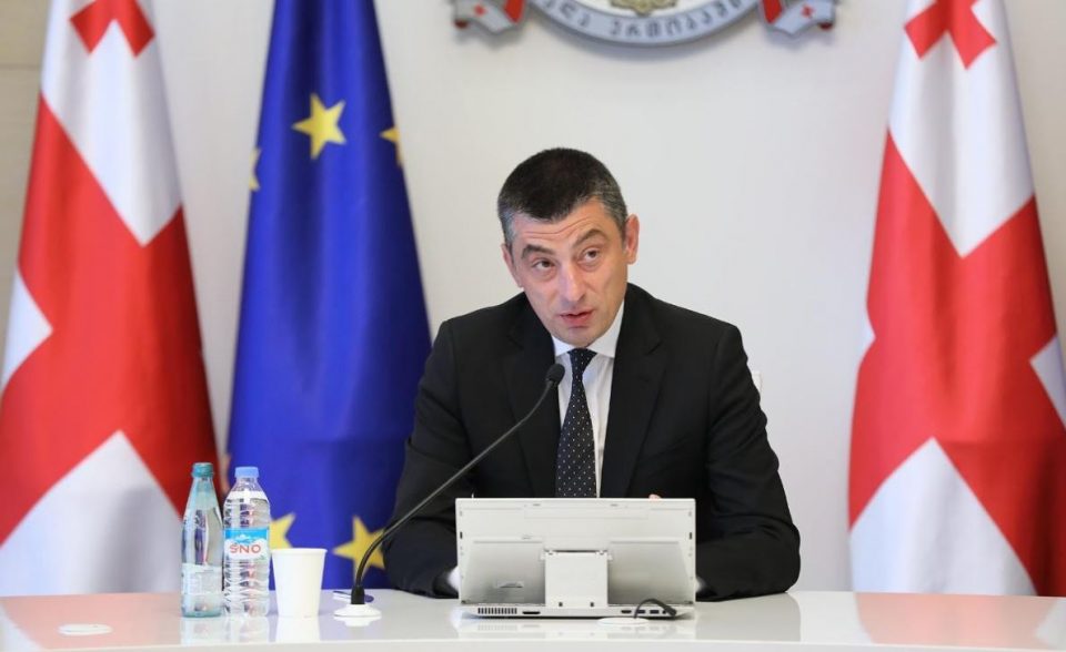 თავდაცვის სამინისტროს უწყებრივი ბინები მოქმედ და ყოფილ სამხედროებს საკუთრებაში გადაეცემათ