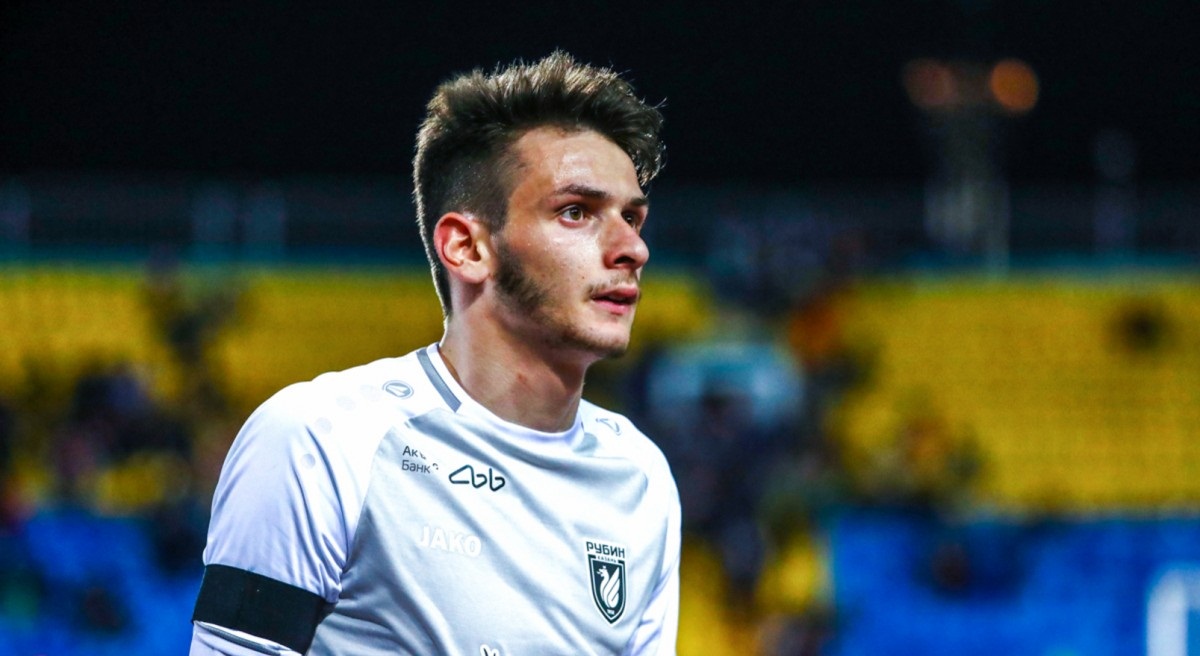 კვარაცხელია ივნისის საუკეთესო გოლის ავტორებშია (ვიდეო)