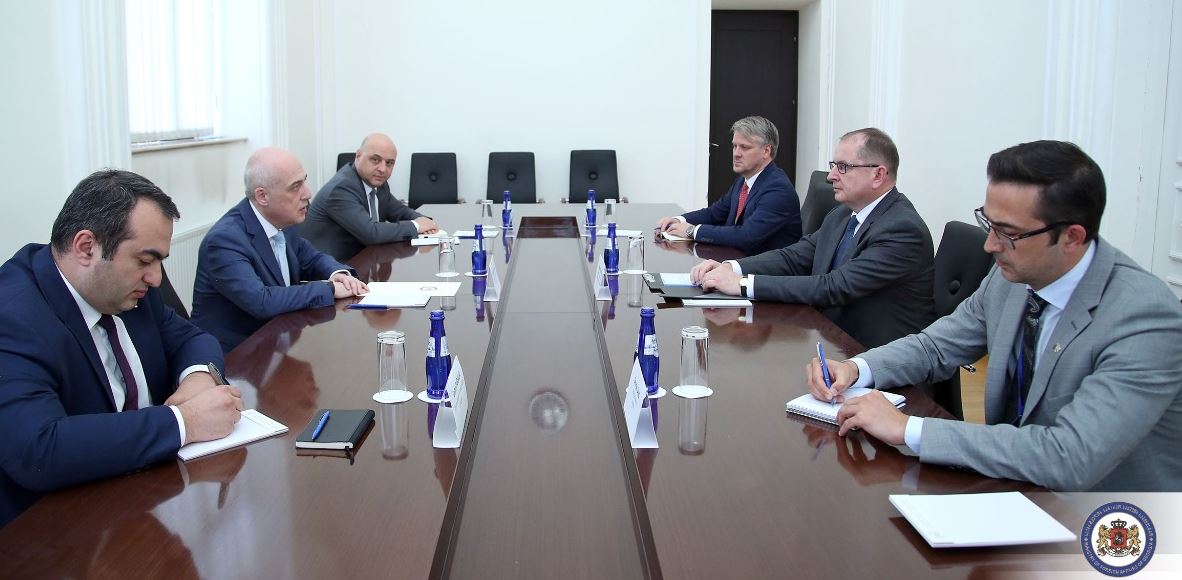 დავით ზალკალიანი ევროკავშირის სადამკვირვებლო მისიის ხელმძღვანელს შეხვდა
