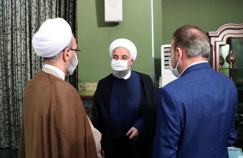 ირანის პრეზიდენტის გადაწყვეტილებით, ქვეყანაში დიდი შეკრებები, მათ შორის ქორწილები და პანაშვიდები აიკრძალა