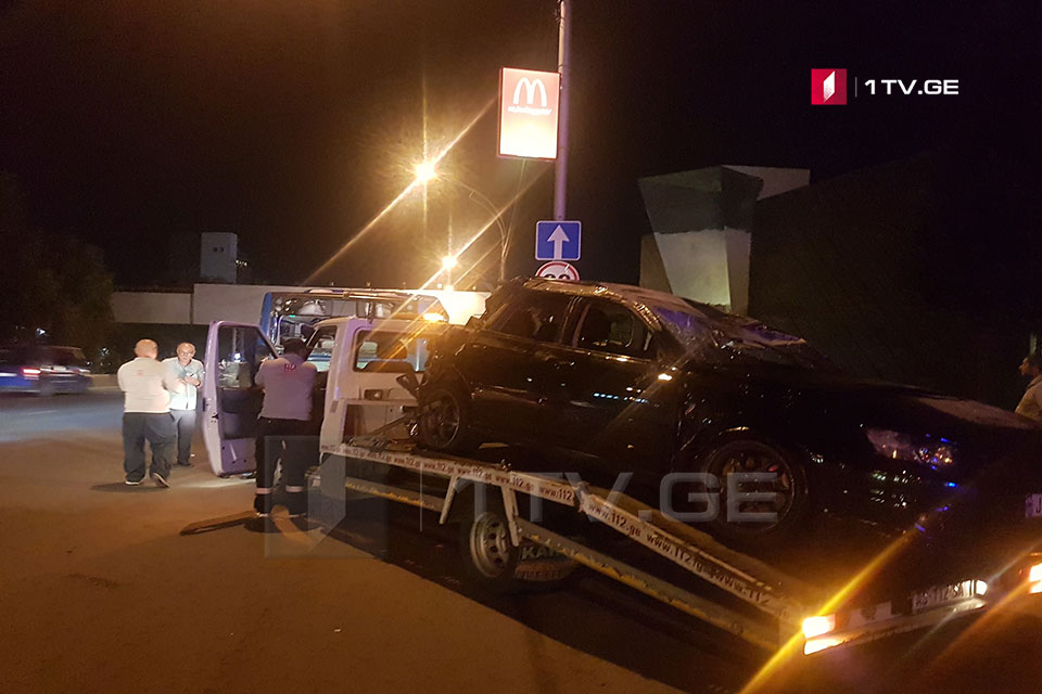თბილისში, აღამაშენებლის ხეივანში ავარიის შედეგად ოთხი ადამიანი დაშავდა