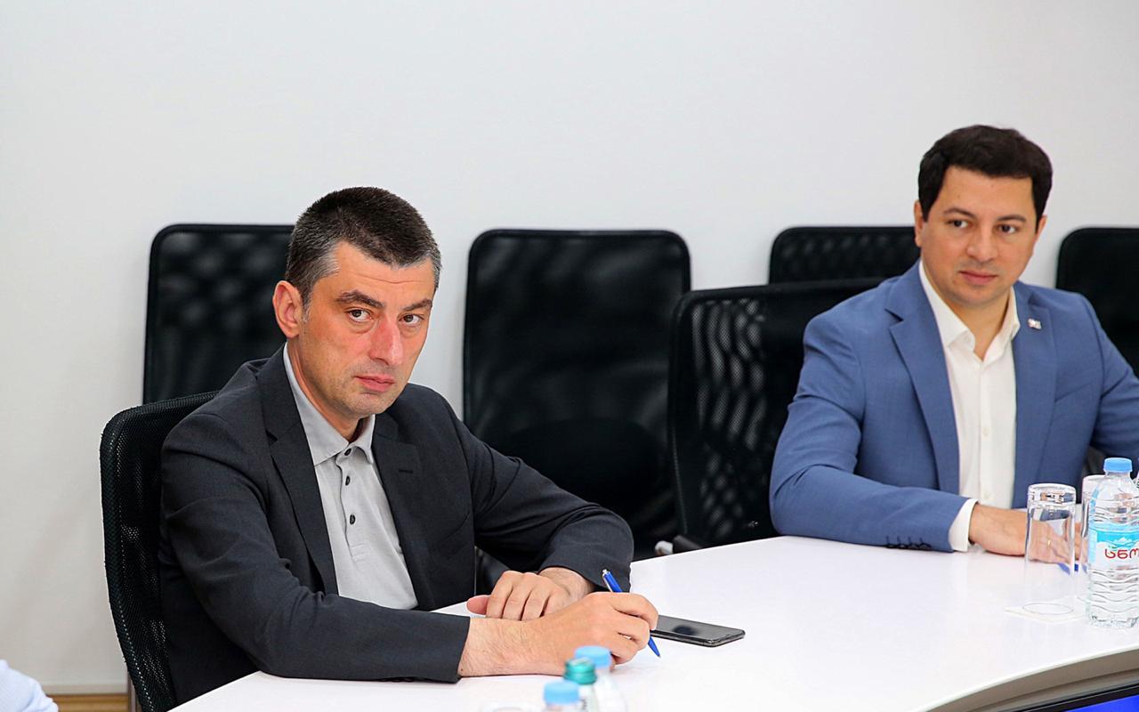 „ქართული ოცნების“ პოლიტსაბჭომ მაჟორიტარი დეპუტატობის კანდიდატთა სია დაამტკიცა