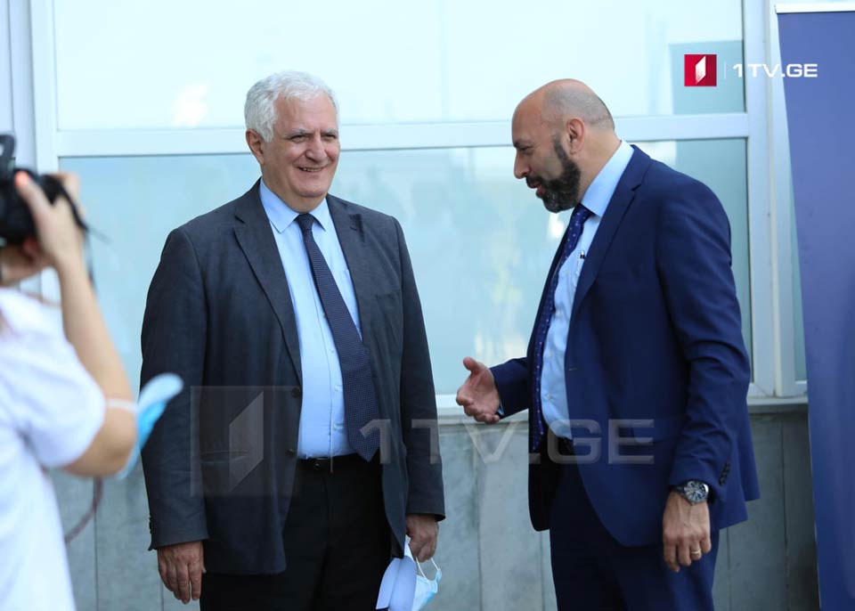 დაავადებათა კონტროლის ეროვნულ ცენტრს ტოქსიკური მეტალების საკვლევი ლაბორატორიული მოწყობილობა გადაეცა [ფოტო]