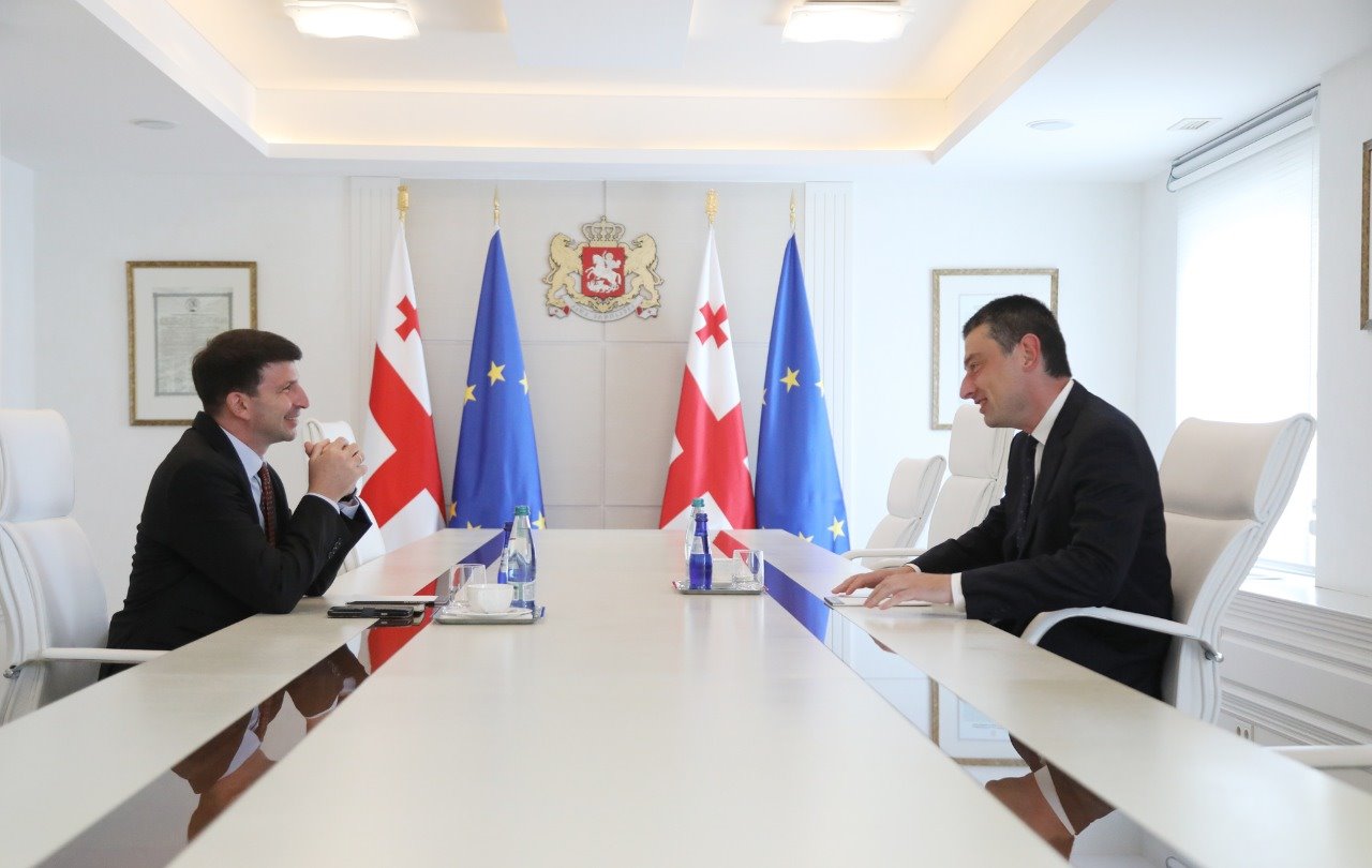 გიორგი გახარიამ ავსტრიის ელჩ არად ბენკოსთან გამოსამშვიდობებელი შეხვედრა გამართა