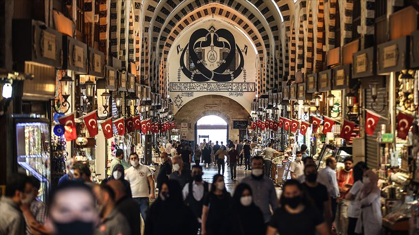 Türkiyədə koronavirusa yoluxanların sayı 902 ilə artdı