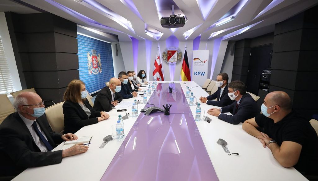 საქართველოს ოთხ მუნიციპალიტეტში ახალი კომუნალური ინფრასტრუქტურის მშენებლობა-რეაბილიტაციისთვის 130 მლნ ევრო დაიხარჯება