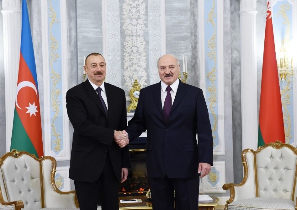 Azərbaycan prezidenti Aleksandr Lukşenkonu seçkilərdə qələbəsi münasibətilə təbrik etdi