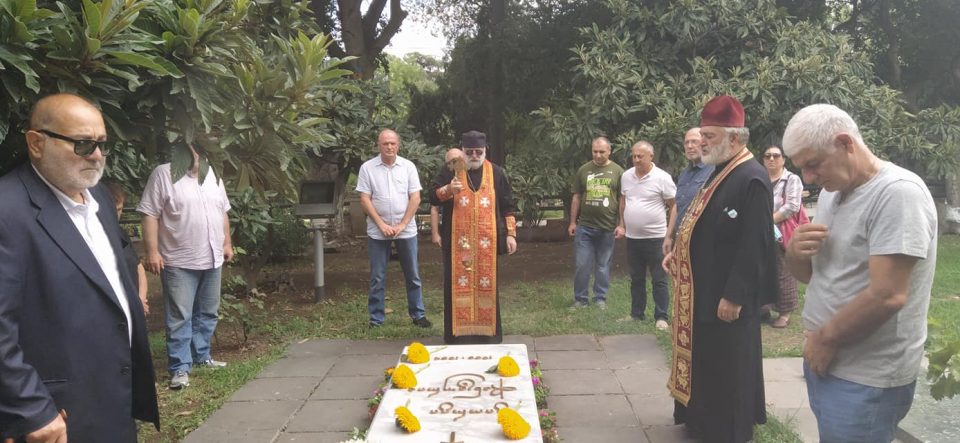 ქაშუეთის ეკლესიის ეზოში გიორგი ჭანტურიას სულის მოსახსენიებელი პარაკლისი გადაიხადეს