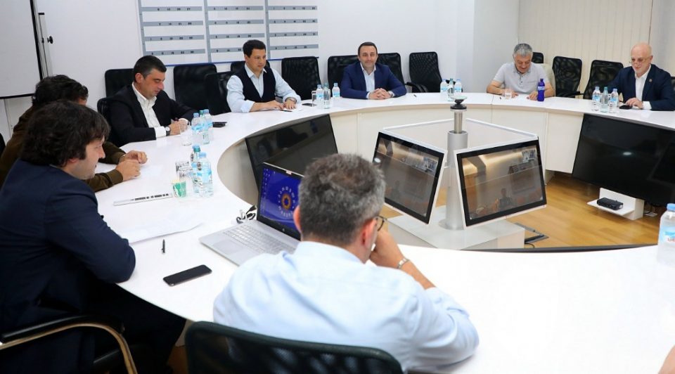პოლიტიკური საბჭოს სხდომა „ქართულ ოცნებაში“