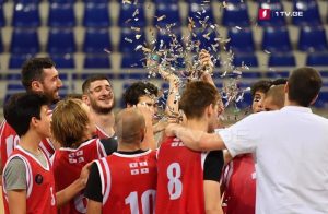 1-dinamo-champion