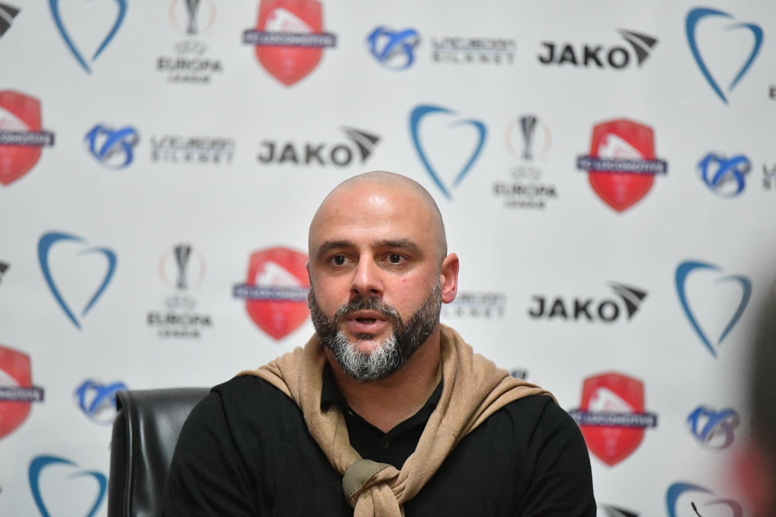 „ლოკომოტივის“ მწვრთნელი გიორგი ჭიაბრიშვილი - ბევრად ძლიერ გუნდს დამსახურებულად მოვუგეთ