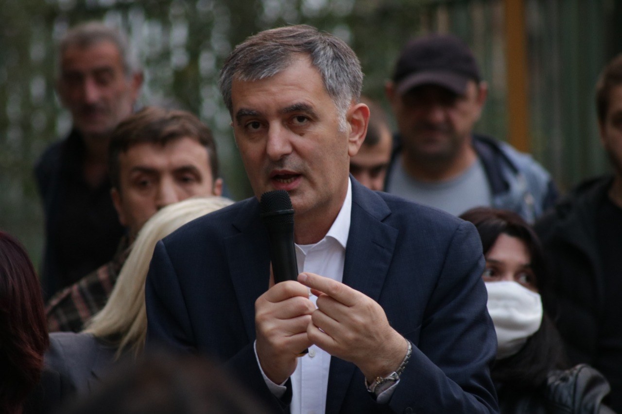 სამგორის რაიონის მაჟორიტარი დეპუტატობის კანდიდატი სოზარ სუბარი ამომრჩეველთან შეხვედრებს განაგრძობს