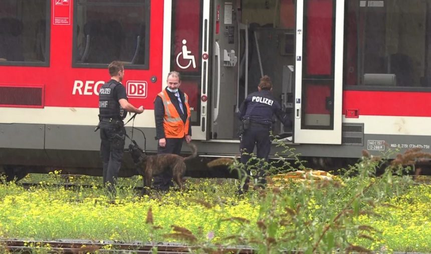 გერმანიის პოლიციამ ქალაქ კელნთან ერთ-ერთ მატარებელში აღმოჩენილი ასაფეთქებელი მოწყობილობა გააუვნებელყო