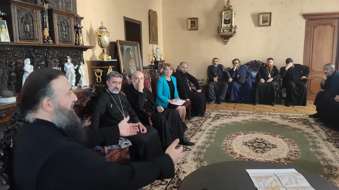 საპატრიარქოს საზოგადოებასთან ურთიერთობის სამსახური - მიგვაჩნია, რომ ეკლესიისა და საპატრიარქოს მიმართ ყოველგვარი ცილისწამება პირდაპირ უკავშირდება დავით გარეჯის პრობლემატიკას