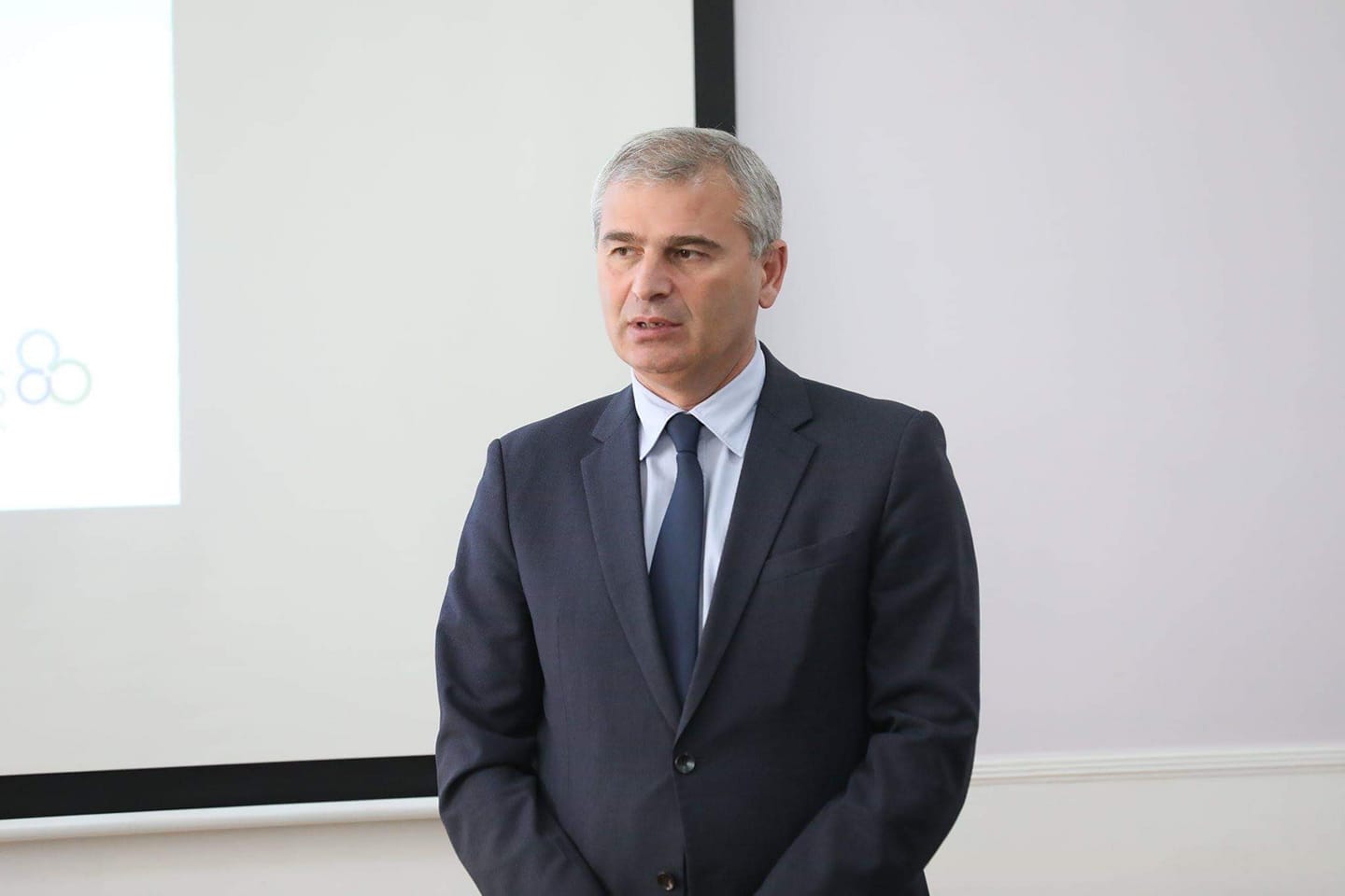 კახეთში „ქართული ოცნების“ მაჟორიტარი დეპუტატობის კანდიდატ ირაკლი ქადაგიშვილს კორონავირუსი დაუდასტურდა