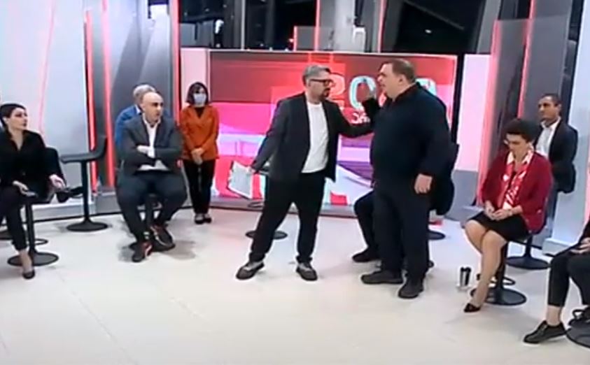 ნიკა მელია და გუბაზ სანიკიძე პირდაპირ ეთერში ერთმანეთს დაუპირისპირდნენ [ვიდეო]