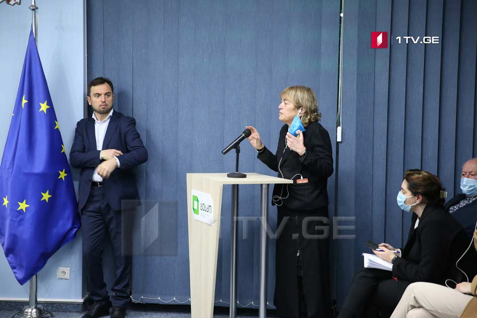 დაპირისპირება ცენტრალურ საარჩევნო კომისიაში [ფოტო-ვიდეო]