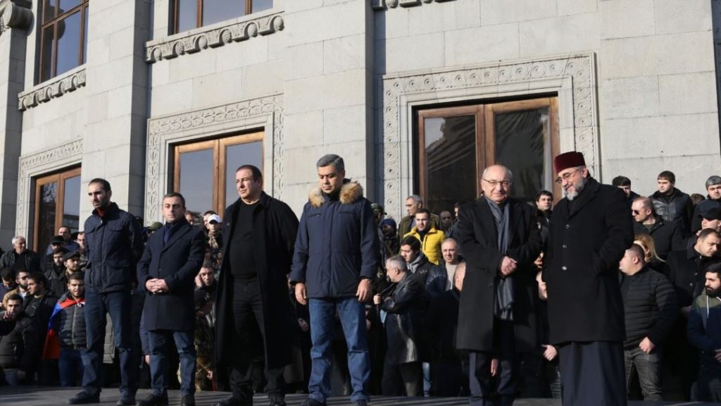 Երևանում բողոքի ցույց է ընթանում Նիկոլ Փաշինյանի հրաժարականի պահանջով