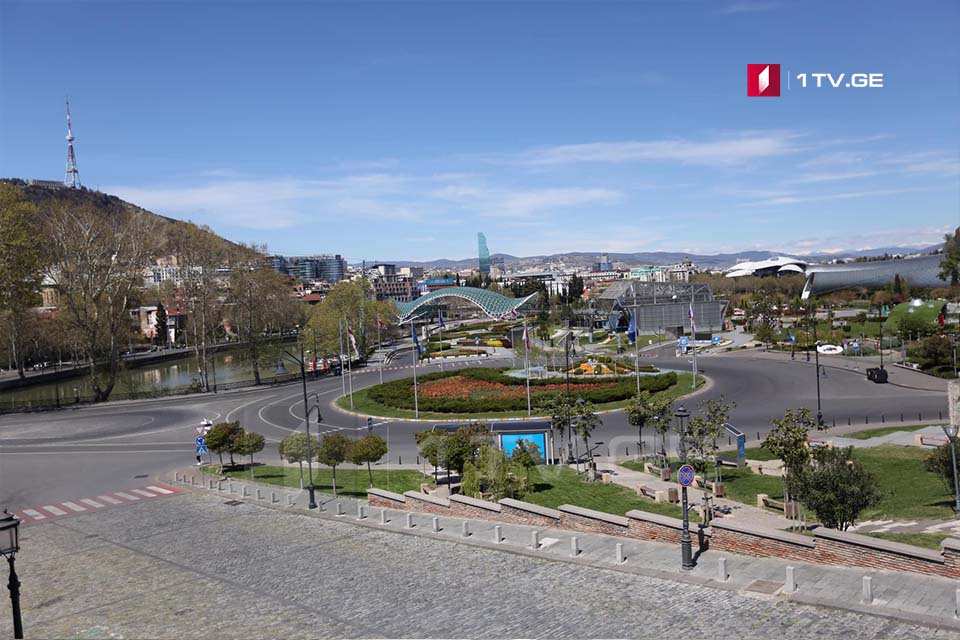 Movement restrictions stand except for New Year and Christmas