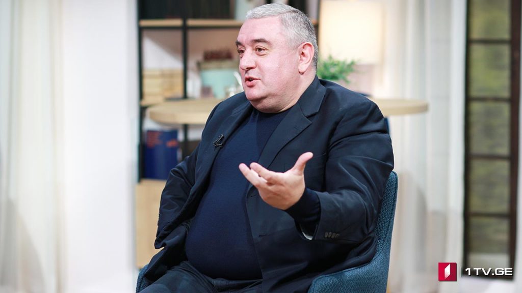 ახალი წლის ტრადიციები – სტუმარი: ჯაბა სამუშია, პროფესორი, რუსთაველის ფონდის გენერალური დირექტორი