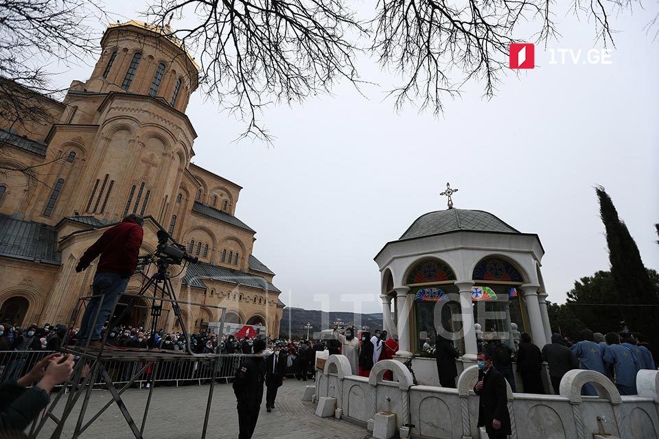 ნათლისღება სამების საკათედრო ტაძარში [ფოტო]