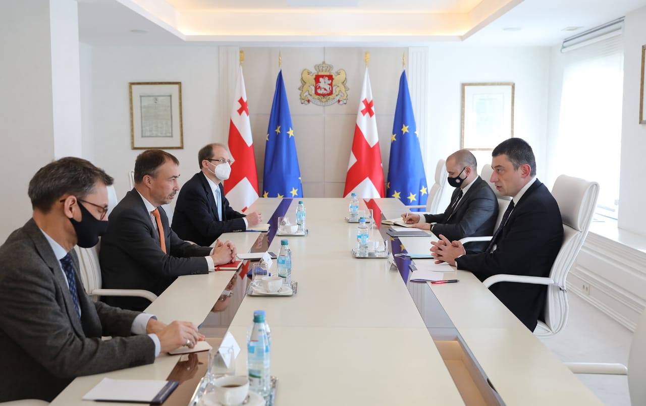 გიორგი გახარიამ ტოივო კლაართან შეხვედრაზე რეგიონში ბოლო პერიოდში არსებულ უსაფრთხოების გარემოსა და ოკუპირებულ ტერიტორიებთან დაკავშირებულ გამოწვევებზე ისაუბრა