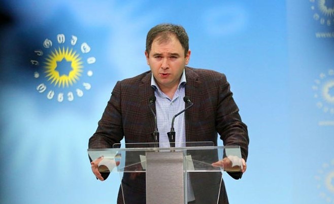 Նիկոլոզ Սամխարաձեն չի բացառում, որ ընդդիմադիր կուսակցությունների անդամների համար պատգամավորական լիազորությունների դադարեցման վերաբերյալ տեղի ունենա ազատ քվեարկություն