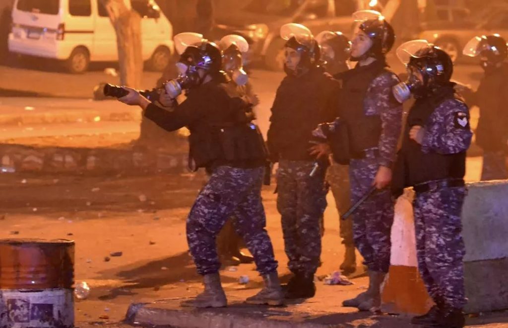 ლიბანში კარანტინის მოწინააღმდეგეთა აქციებზე შეტაკებების შედეგად 45 ადამიანი დაშავდა