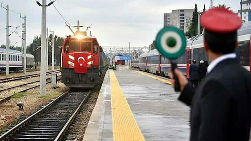 ბაქო-თბილისი-ყარსის რკინიგზით ორი სატვირთო მატარებელი თურქეთიდან რუსეთში და ჩინეთში გაემგზავრა
