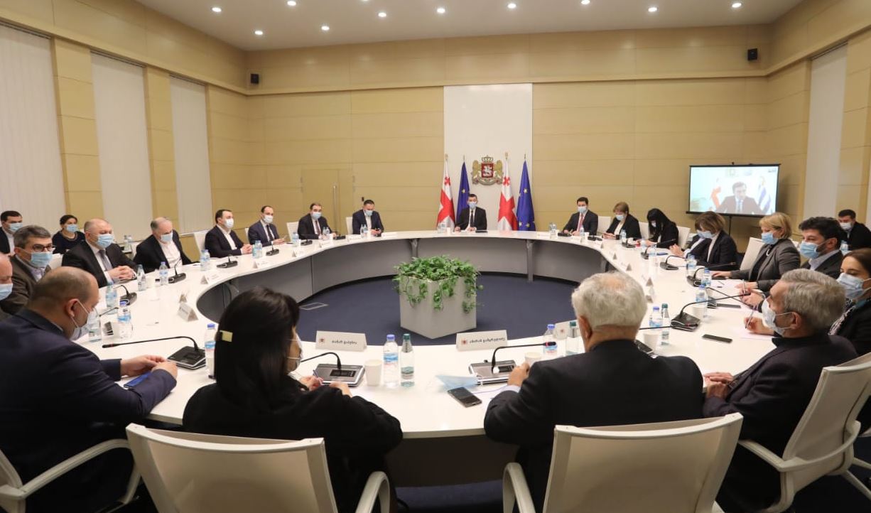 საკოორდინაციო საბჭომ საქართველოს და უცხო ქვეყნის მოქალაქეებისთვის საჰაერო საზღვარზე შემოსვლის განახლებული რეჟიმი შეიმუშავა, რომელიც პირველი თებერვლიდან ამოქმედდება